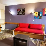 شقة Comfortable Near La Defense With Elevator