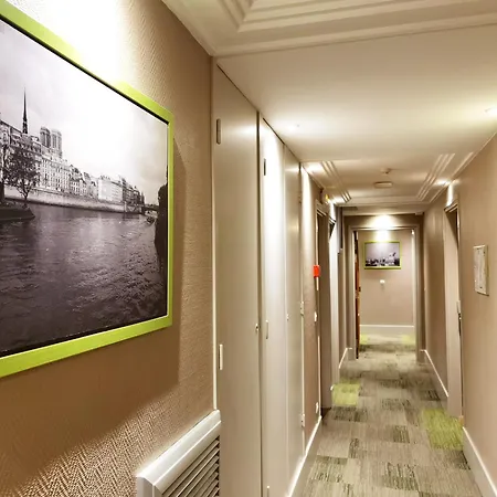 Comfortable Near La Defense With Elevator Apartment Courbevoie
