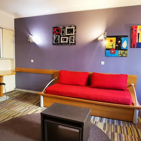 Apartment Comfortable Near La Defense With Elevator
