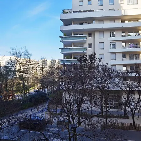 Comfortable Near La Defense With Elevator * Courbevoie